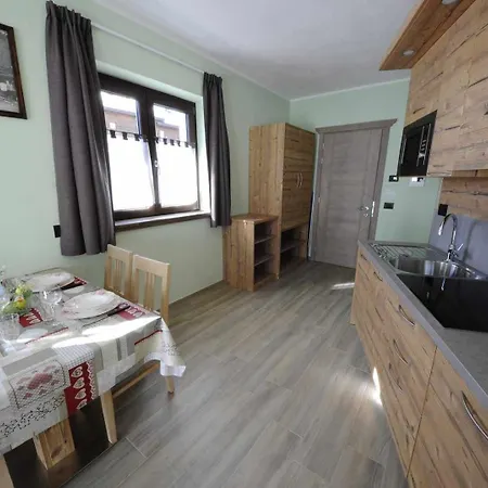 Apartment Raggio Di Sole Nuova In Centro Paese Livigno